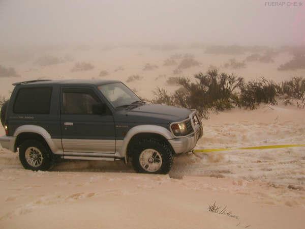 Mitsubishi Montero V6 en la nieve 4x4